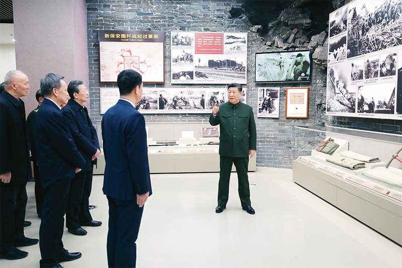 2024年2月1日至2日,中共中央总书记、国家主席、中央军委主席习近平来到天津,看望慰问基层干部群众。这是2日上午,习近平在平津战役纪念馆考察。 新华社记者 鞠鹏/摄